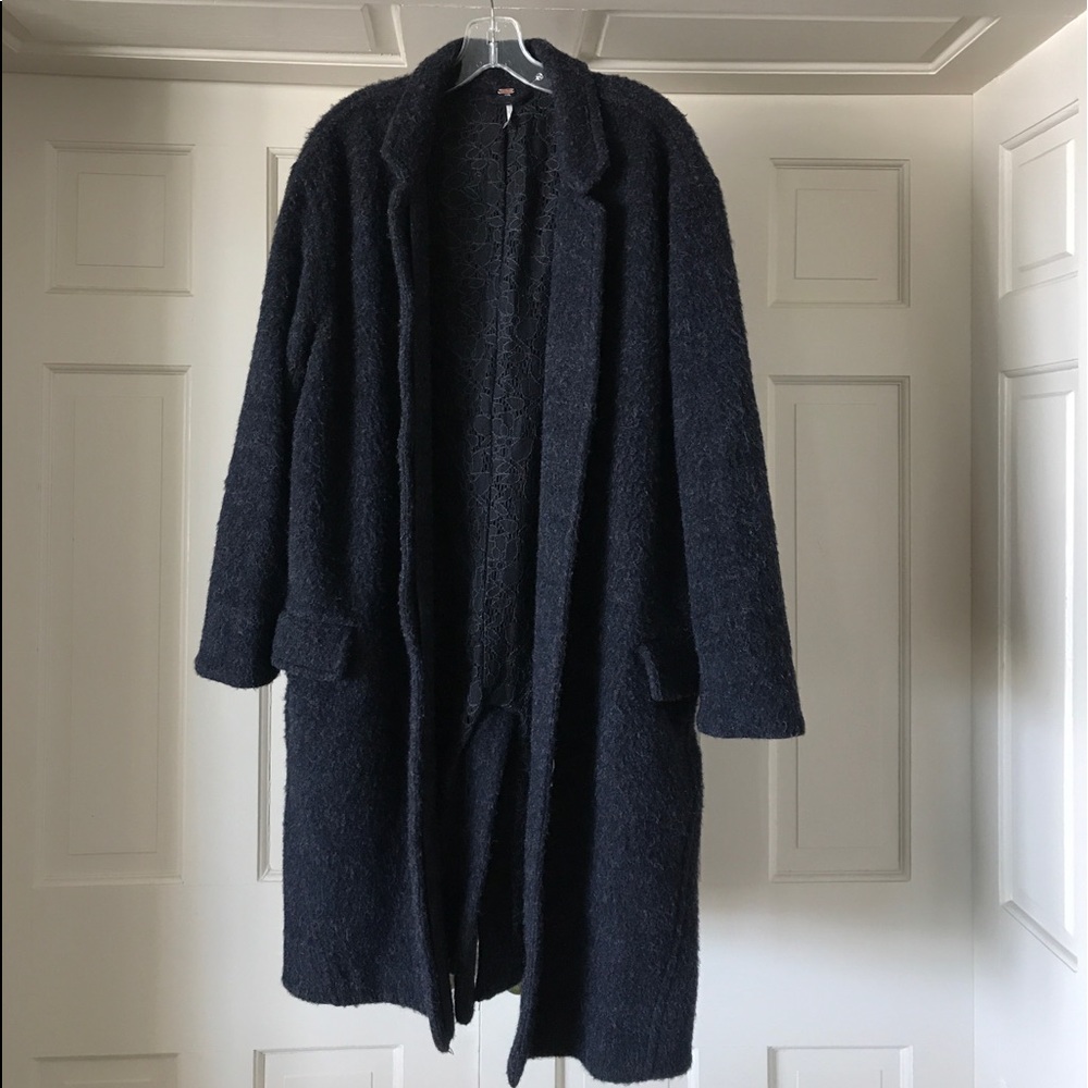 Beautiful Navy Blue Free People Wool Coat!